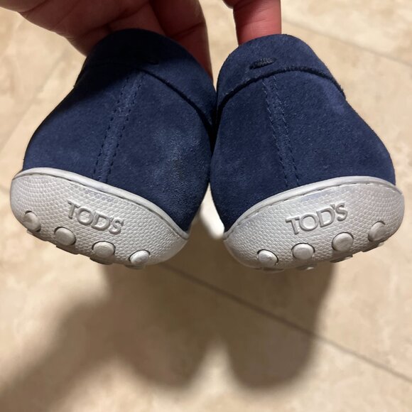 Tod's blue suede penny loafers - Picture 4 of 8
